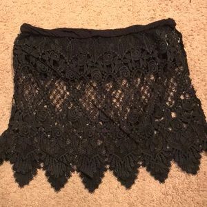 M black lace crop top from Pacsun!